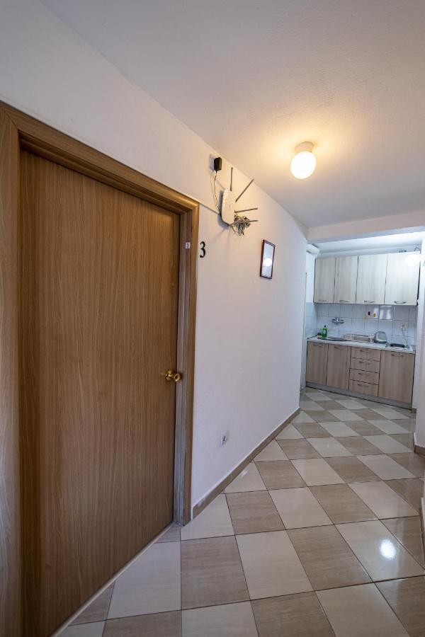 Apartments Vila Nikolic Rafailovici Exterior photo